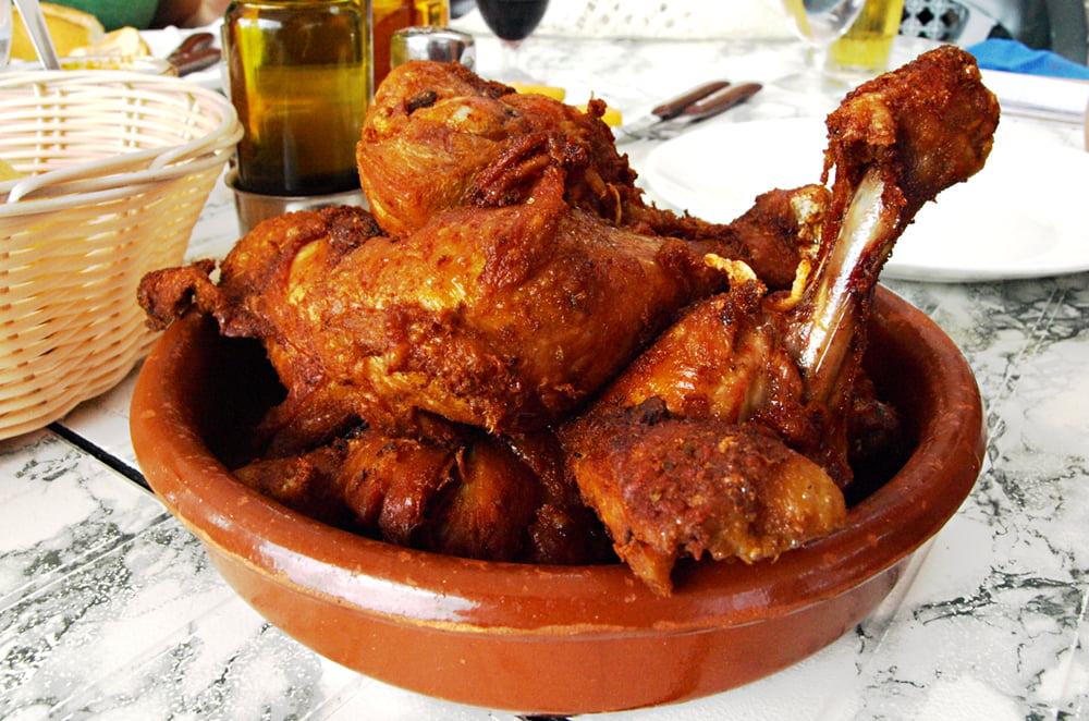 Pollo al ajillo en Tenerife