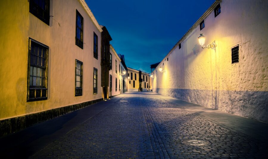 La Laguna Tenerife - Foto de Christian Buehner en Unsplash