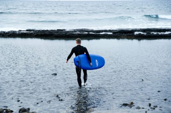 Sport Acquatici a Tenerife (Foto de Matthias Fuhrimann en Unsplash)